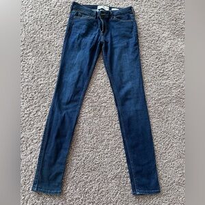 Preloved Hollister Dark Blue Skinny Jeans